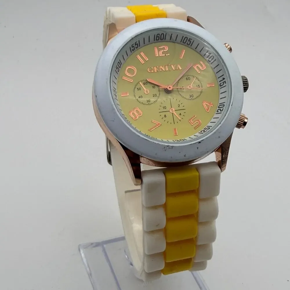 Chic Geneva Unisex Silicone Watch - White & Gold Tone Working New Battery